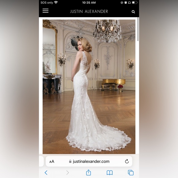 Justin Alexander Wedding Gown - Picture 2 of 10